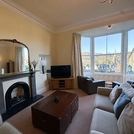 4 House * Ambleside
